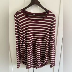 Old Navy women’s L sweater